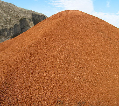 Haufen aus Ziegelsand